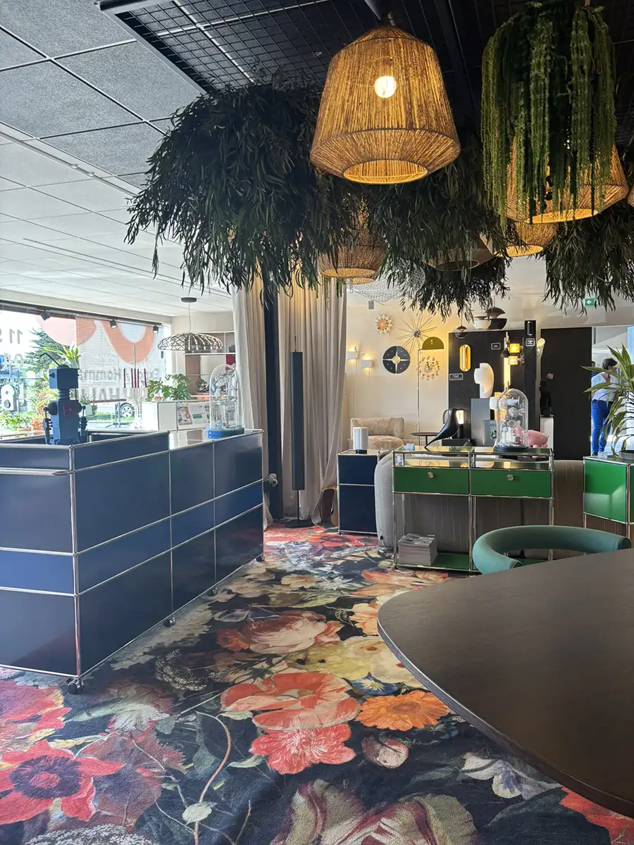 Showroom-popup04
